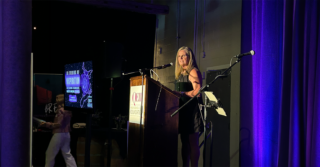 Pro golfer Lorie Kane speaks in support of CO2 laser at PEI Evening of Inspiration.